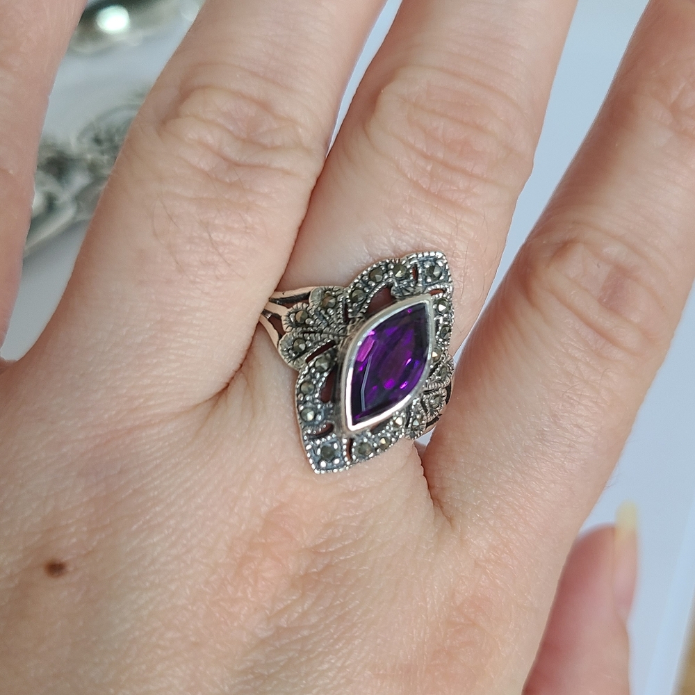 Vintage Elegant Art Deco Sterling Silver Marcasite Purple Amethyst Crystal Ring - Picture 11 of 13